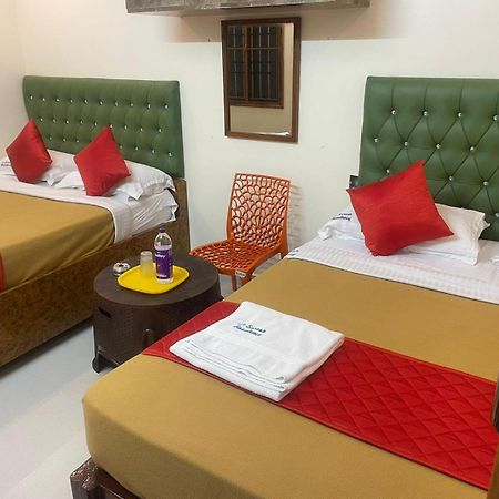 Le Suresh Guest House Pondichéry Extérieur photo
