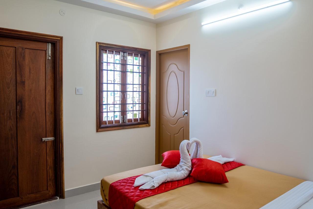 Le Suresh Guest House Pondichéry Extérieur photo