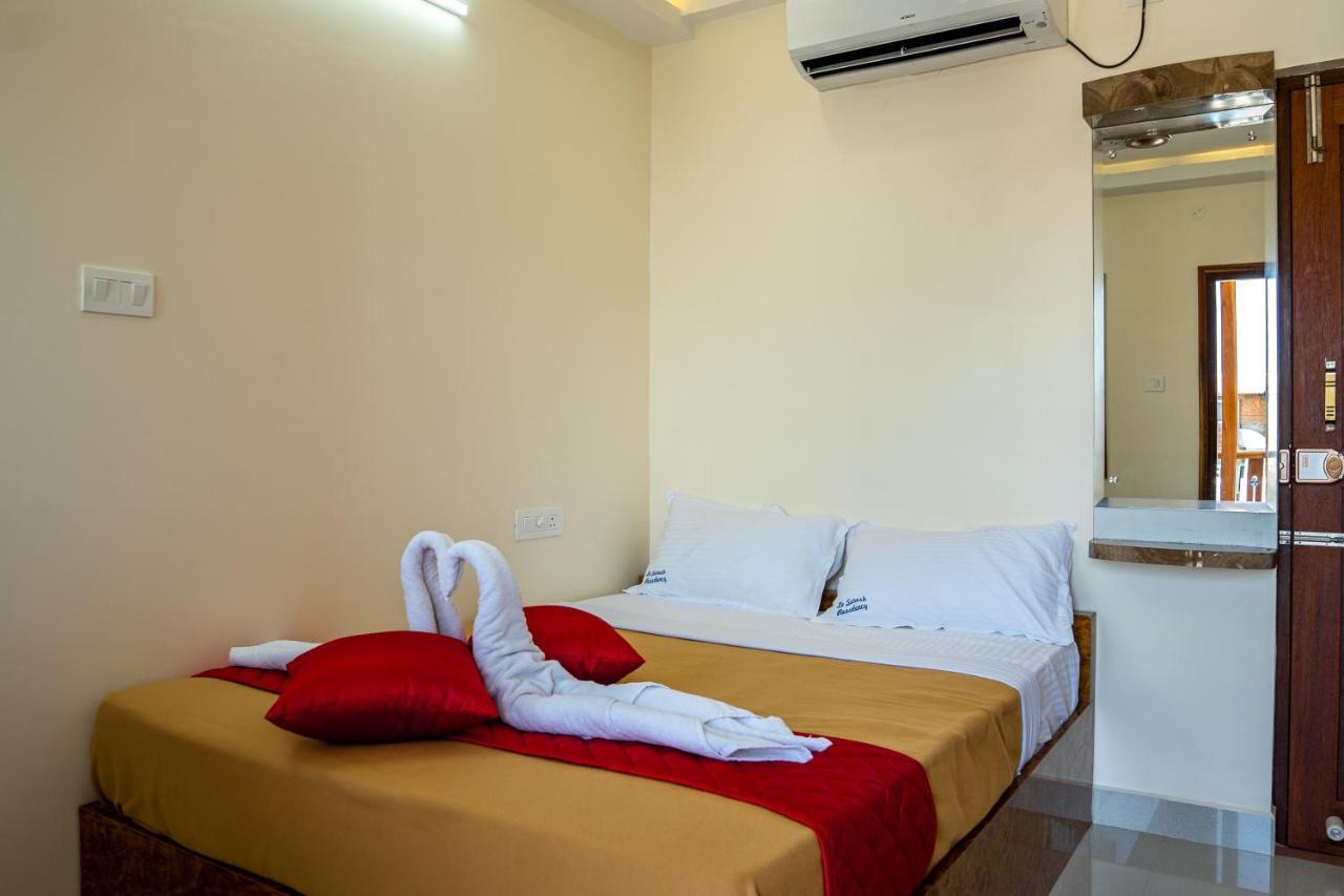 Le Suresh Guest House Pondichéry Extérieur photo