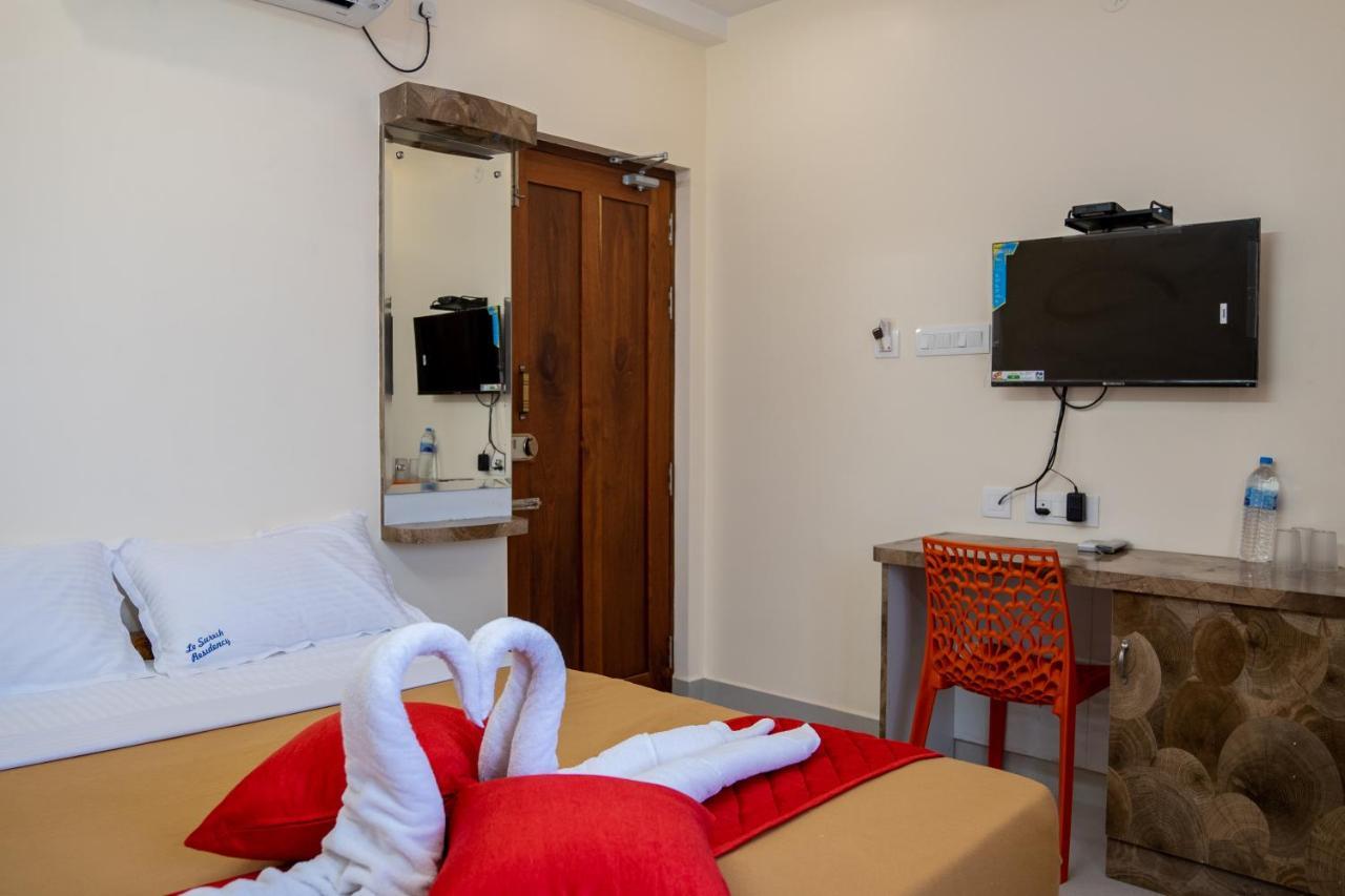 Le Suresh Guest House Pondichéry Extérieur photo